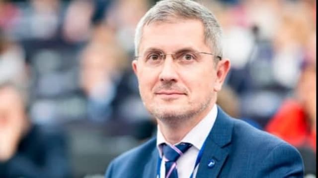 Dan Barna: Este practic imposibil de constituit o majoritate parlamentară stabilă