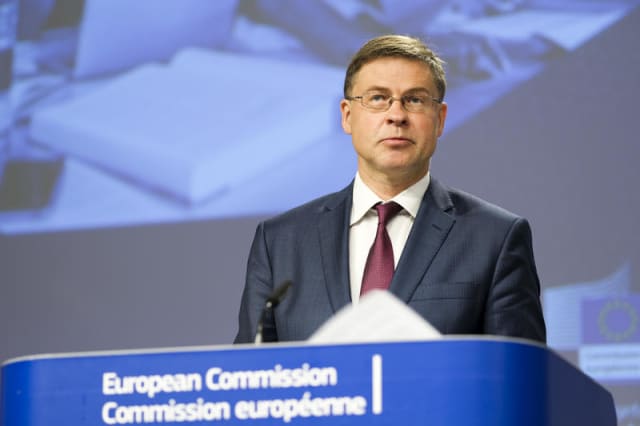 Valdis Dombrovskis la conferință de presă