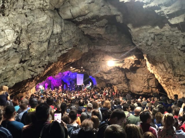 Concertul simfonic din Peștera Românești va avea loc pe 18 octombrie