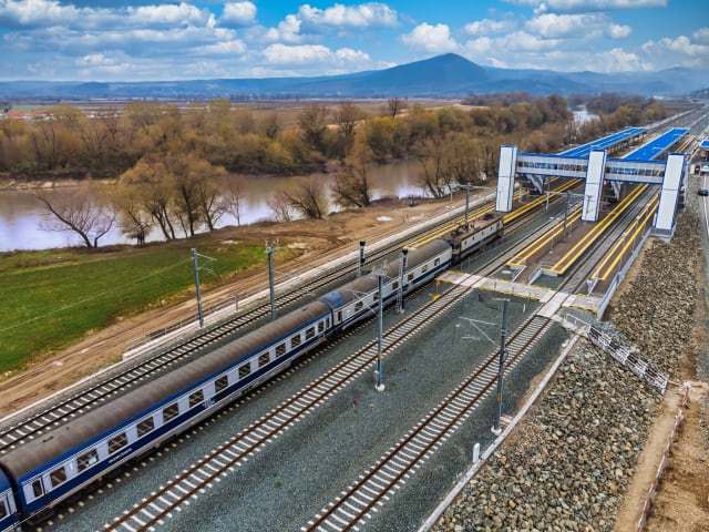 Lucrările de modernizare pe calea ferată Lugoj-Timișoara Est au ajuns la 85%