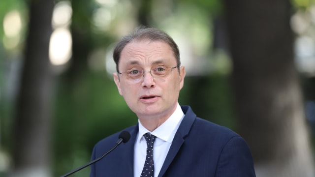 sedință parlamentară cu vot pentru guvern
