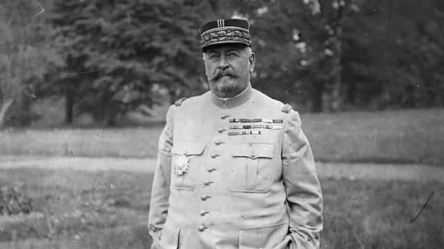 Expoziție general Berthelot Buzău
