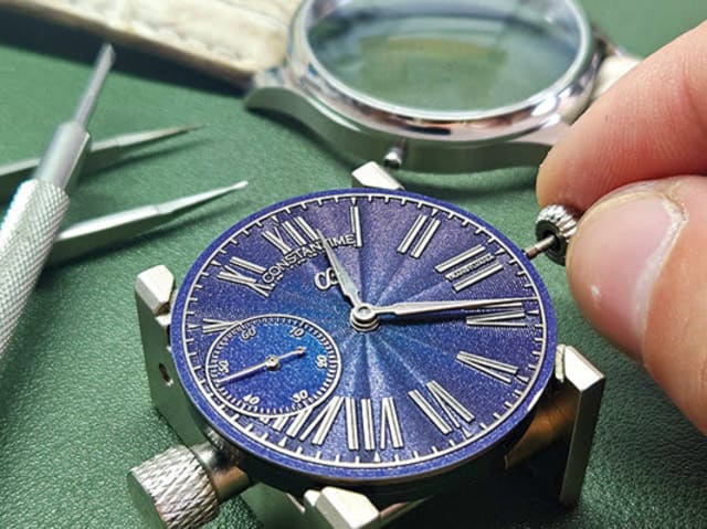 Constantin Alin Mureșan dezvoltă brandul Constantime Watches în Târgu-Mureș