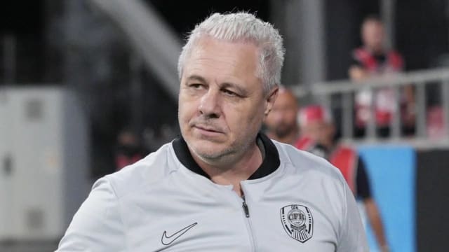 Antrenorul CFR Cluj, Marius Şumudică, la conferința de presă