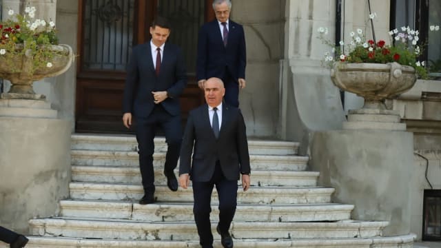 Ilie Bolojan și membri PNL la ședința din 17 octombrie