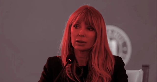senatoare Victoria Stoiciu în studio, discuție politică