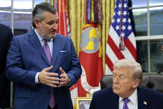 Donald Trump și senatorii republicani critică decizia de sancțiuni