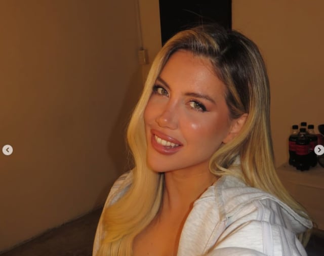 Wanda Nara scoate la vânzare tricoul lui Icardi