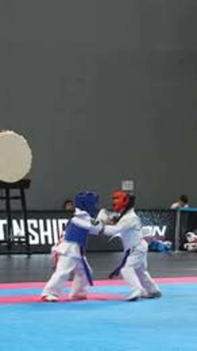 sportivi karate competiție internațională în Turda