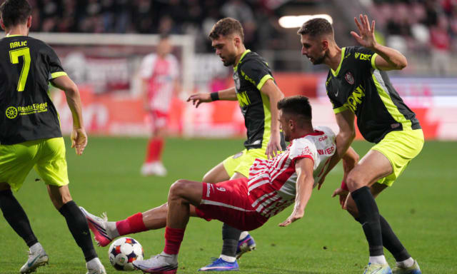 meci de fotbal UTA Arad vs CFR Cluj, scor 1-0
