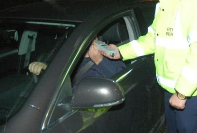 mașină poliție și șofer în trafic, Zalău