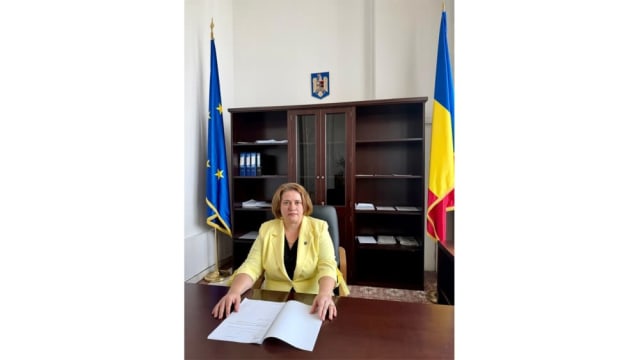 deputat Elena-Laura Toader în discurs public