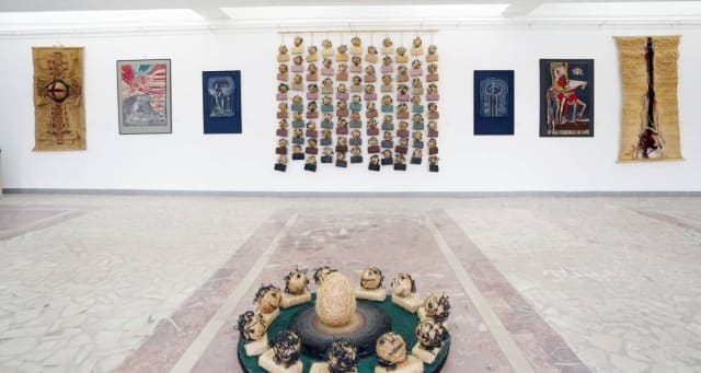 expoziție de desene și carte despre sculptură la Slobozia