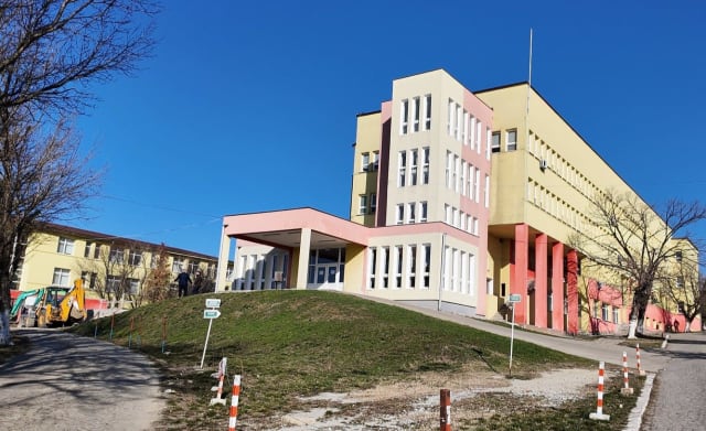 spital modernizat în Oravița, clădire și echipamente medicale