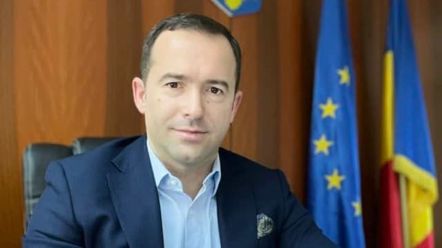 Claudiu Năstasă în timpul anunțului de demisie