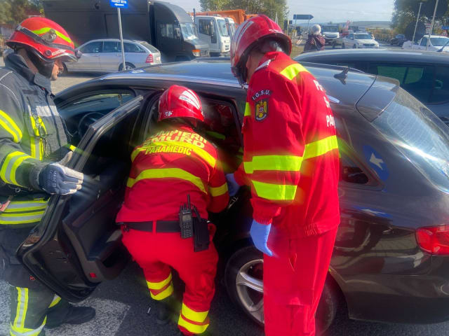 accident rutier în sensul giratoriu din Sântuhalm, Deva
