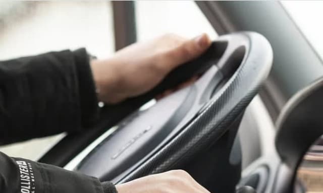 examinare permis de conducere, candidați, mașini, centru de testare