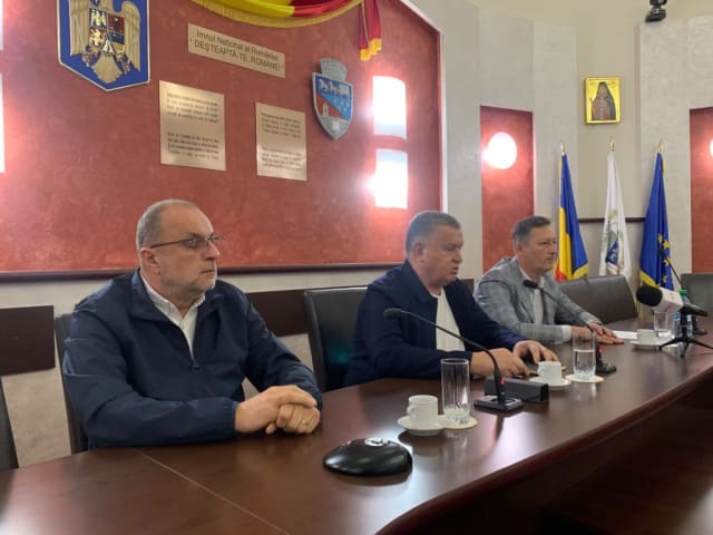 echipamente de încălzire și distribuție energie