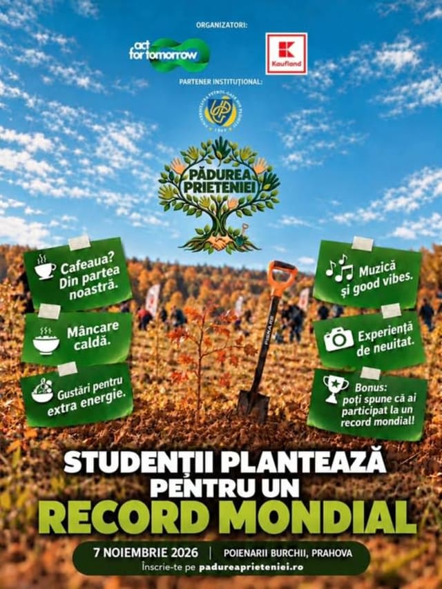 grup de studenți plantând copaci în natură