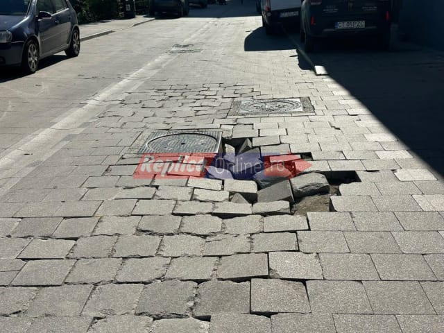 strada Constantin Nottara, gropi și gunoaie