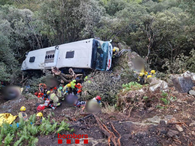 Accident autobuz Barcelona, intervenție salvatori