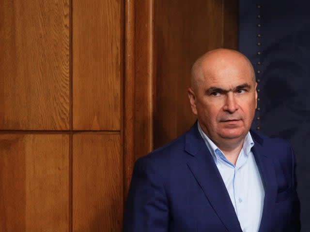 Ilie Bolojan la o conferință de presă