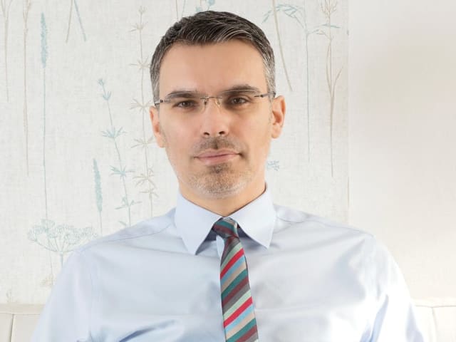 Democrație în Ungaria și Serbia, simboluri ale opoziției