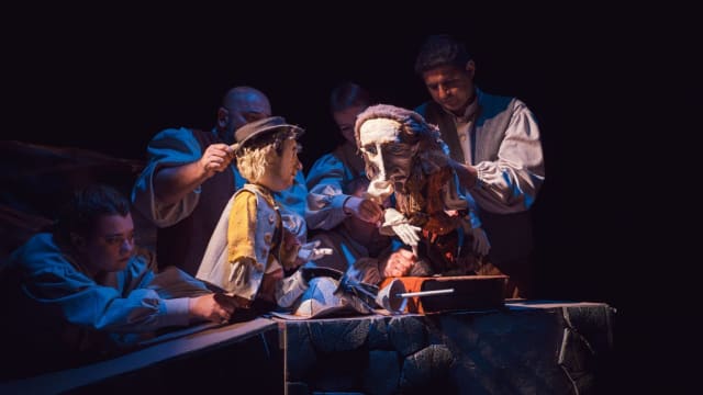 Spectacol de păpuși Croitorașul cel viteaz la Teatrul Arlechino