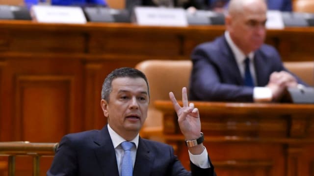 Sorin Grindeanu discutând despre reforme guvernamentale