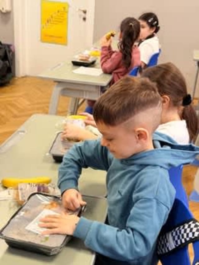 Mese sănătoase pentru copii în școli