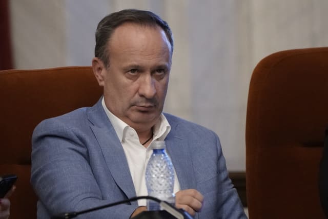 Adrian Câciu discutând despre deficitul ESA
