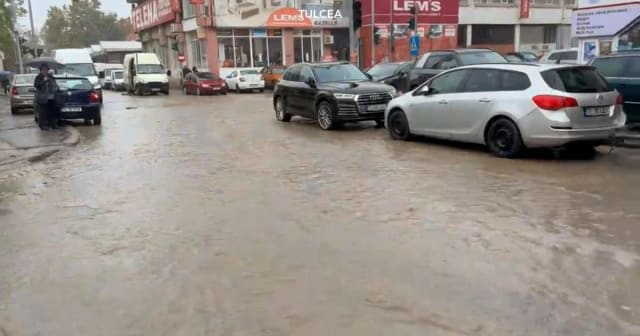 inundații în Constanța, ploi abundente, trafic blocat