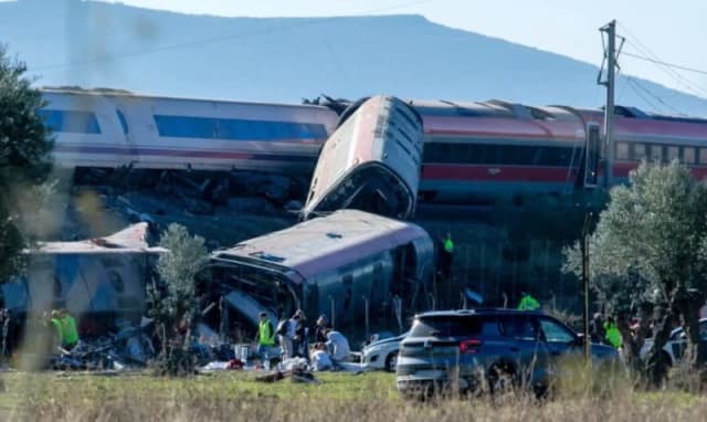 Guvernul Spaniei anulează agenda după coliziunea trenurilor cu 46 de morți lângă Toledo