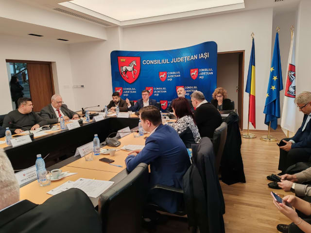 discuții despre construcția Institutului de Boli Cardiovasculare Iași