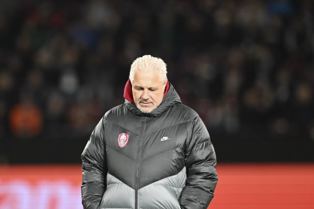 Marius Șumudică pe terenul de fotbal