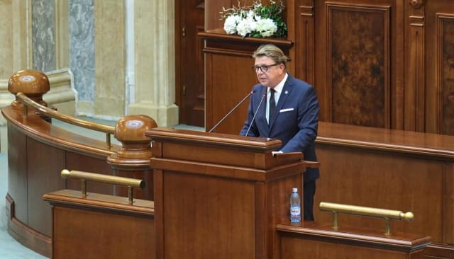 Senatul României în sesiune