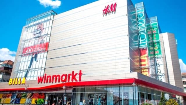 Centrul comercial Winmarkt Petrodava din Piatra Neamț