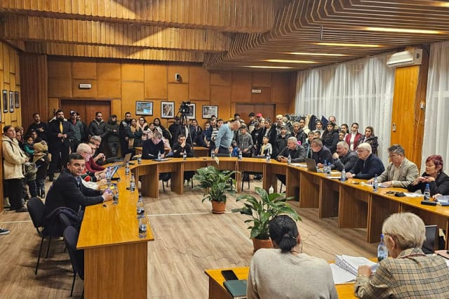 Consiliul Local Câmpina, ședință tensionată