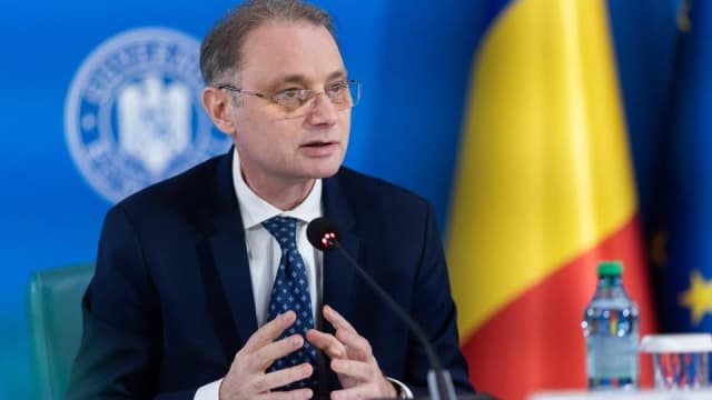 Guvernul României discutând despre buget