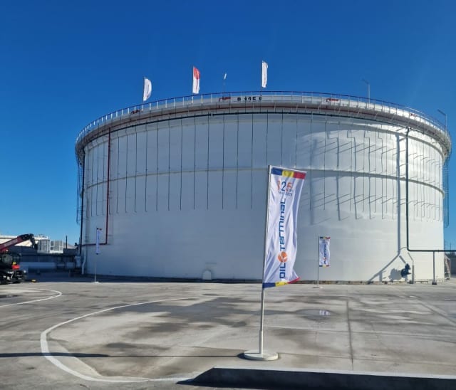 Protest angajați Oil Terminal