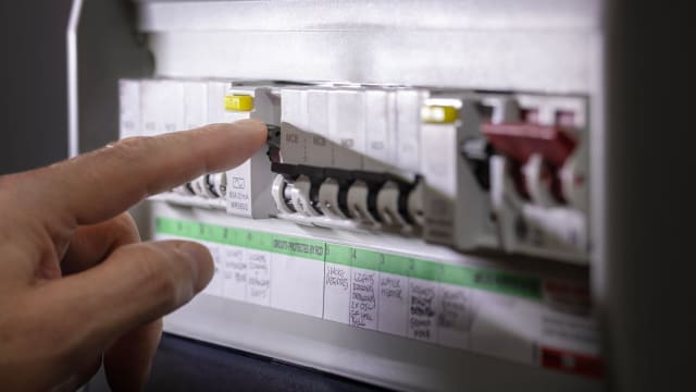 grafice prețuri energie electrică