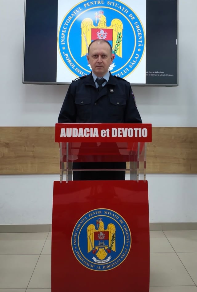 Pompieri sălăjeni în intervenție, echipament de protecție