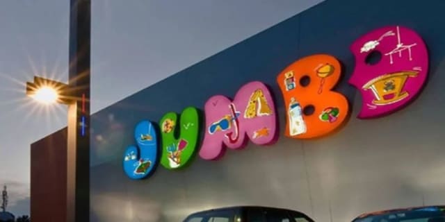 Inaugurarea hipermarketului Jumbo în Baia Mare
