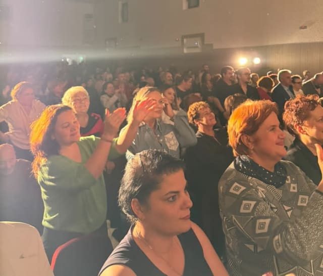 Spectacol de teatru la Casa de Cultură din Găești