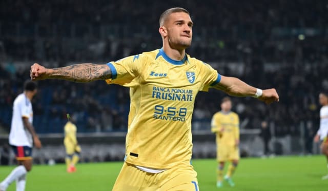 Daniel Bîrligea în acțiune la Frosinone