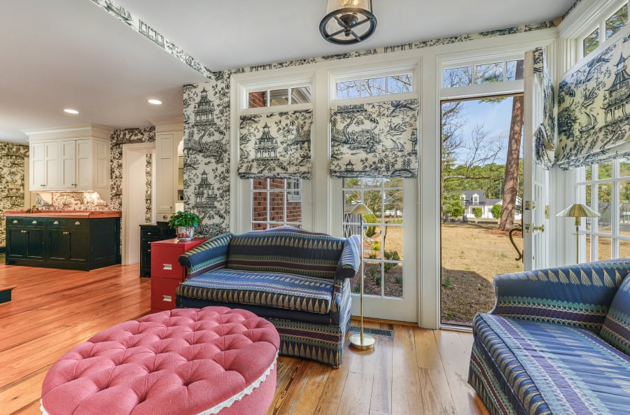 Breakfast room