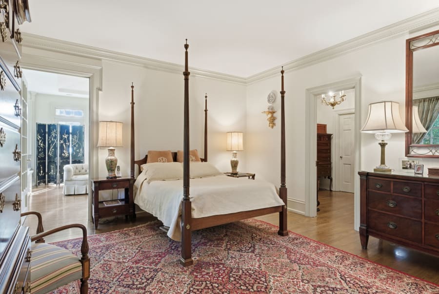 Primary suite