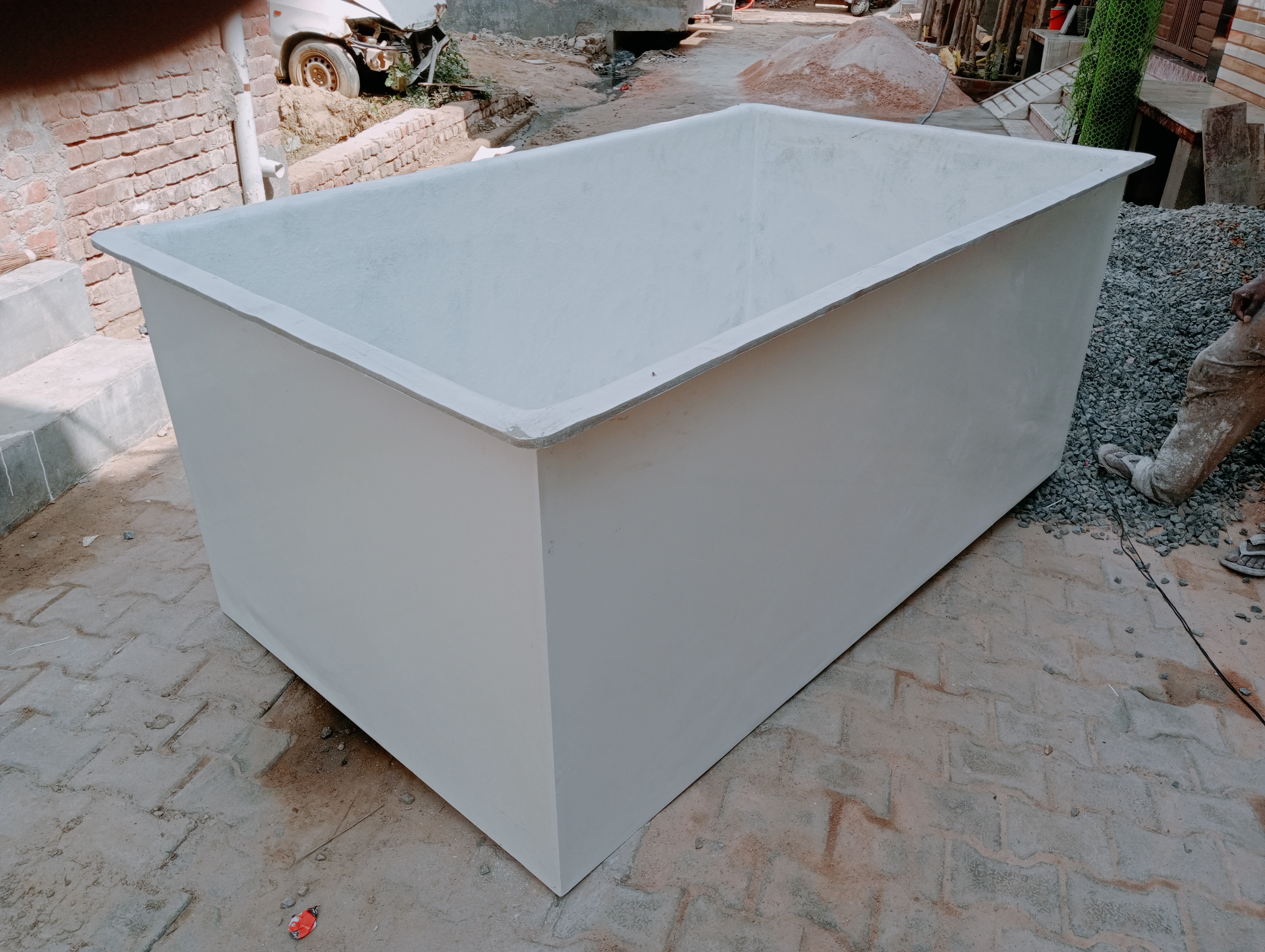 FRP Tank , Fiber Tub top open 2300 liters capacity and 10mm wall thickness Om Jai Bharti Enterprises