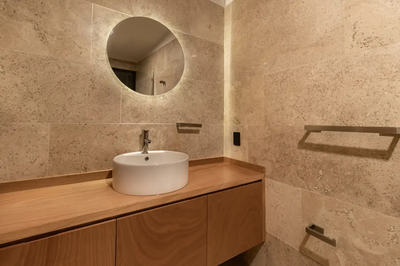 Casa Mendoza — baño de la recámara 3
