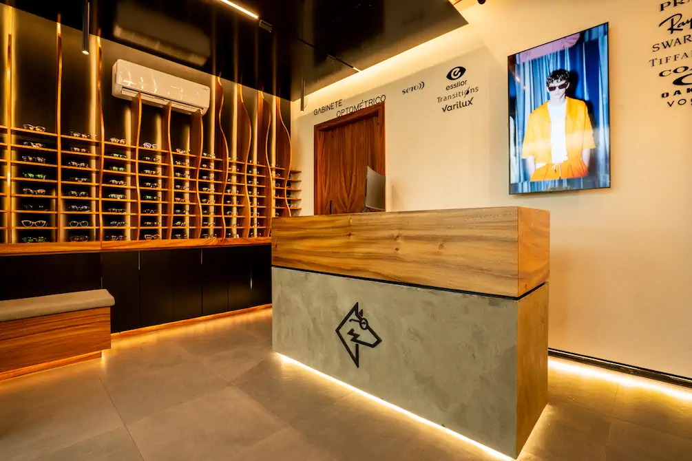 Lenteojitos — concepto retail de alta gama